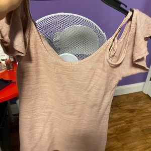 super cute long short sleeve top!